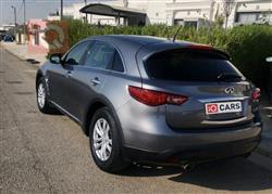 إنفينيتي QX70